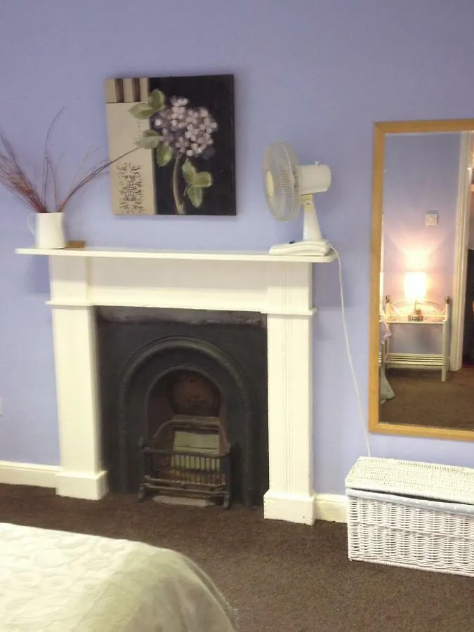 Apartment Silver Crescent House & Apts Vacation Rentals Galway City Ireland