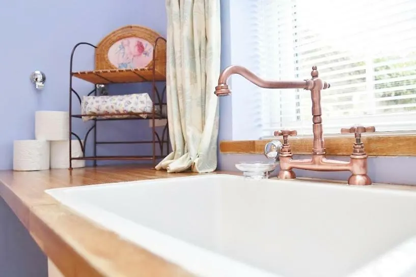 Silver Crescent House & Apts Vacation Rentals Galway City Ireland